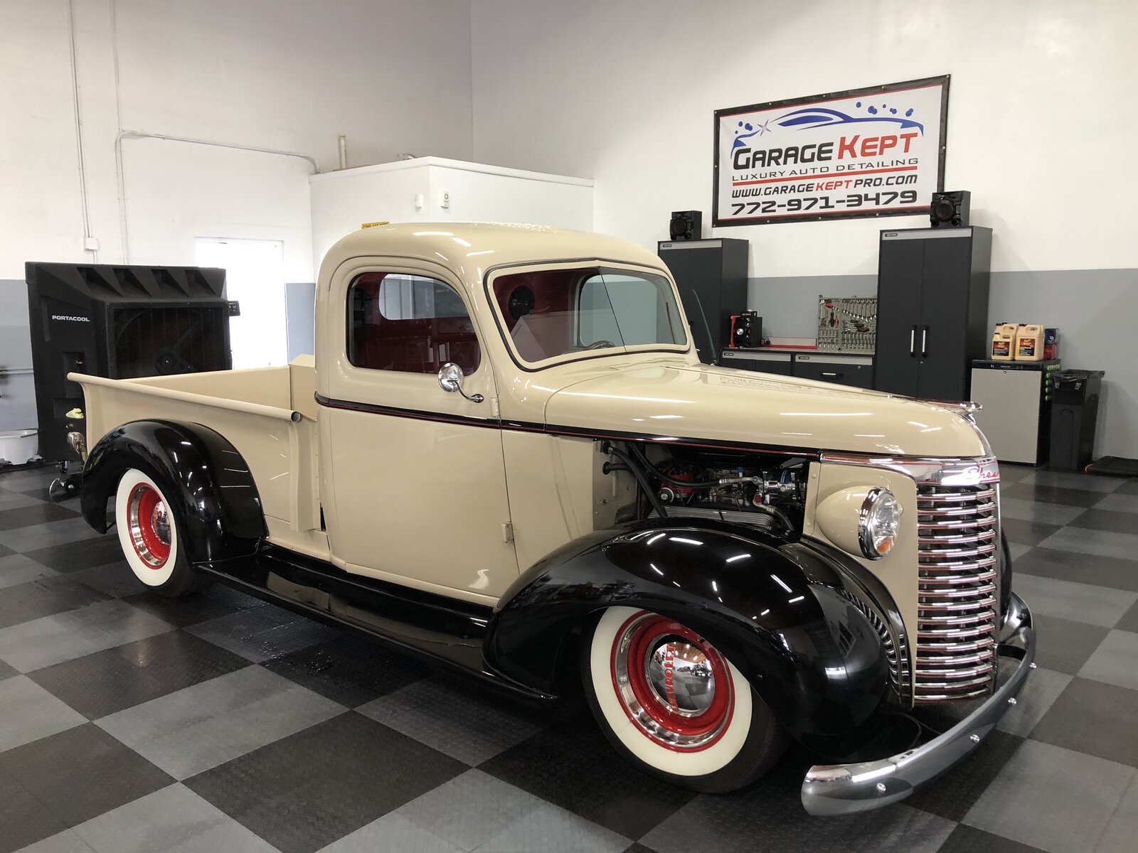 Classic Chevrolet pickup in tan & black — show-quality detail