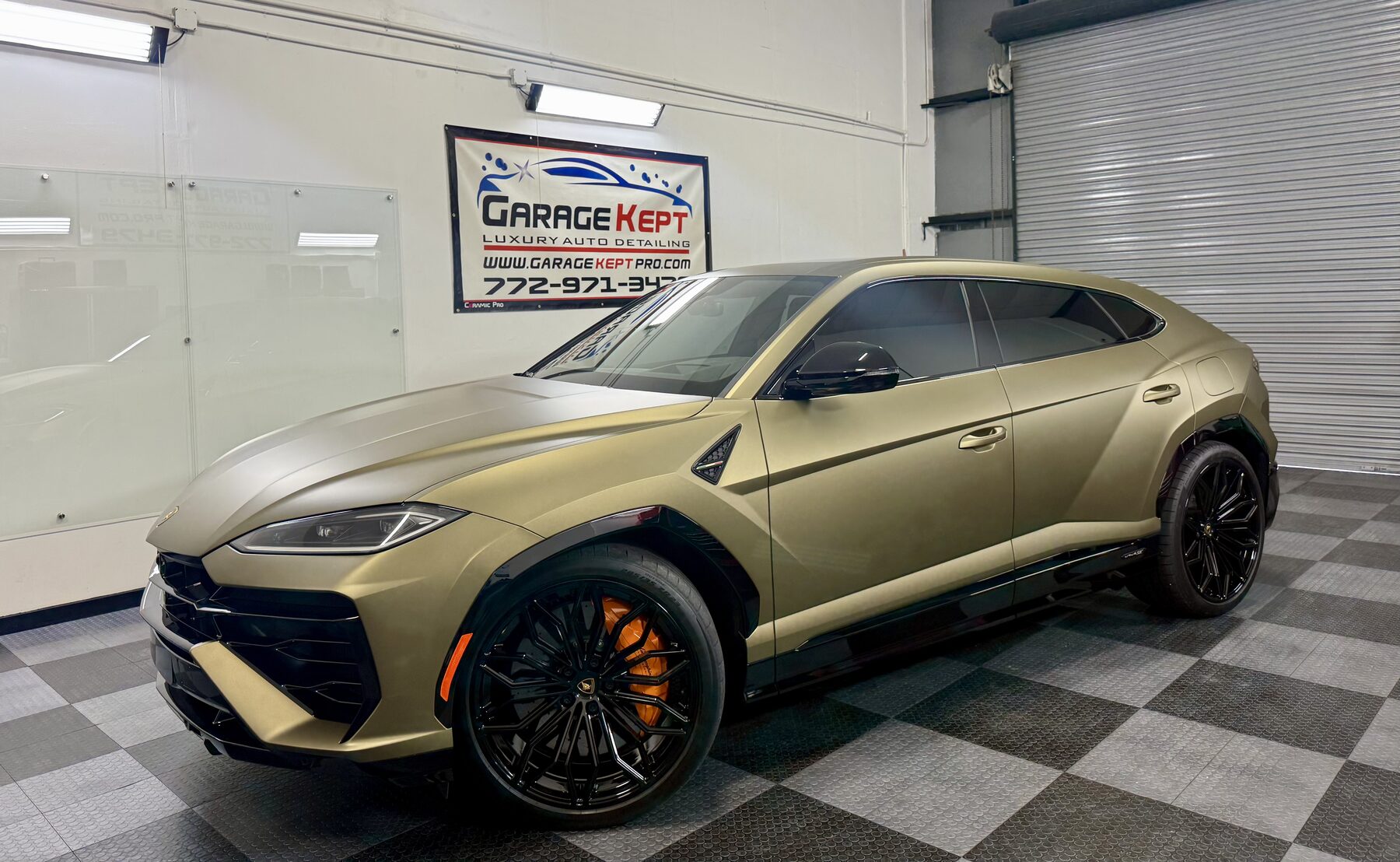 Lamborghini Urus — PPF & Ceramic